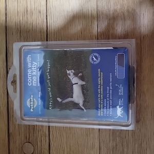 NWT PetSafe Cat Leash